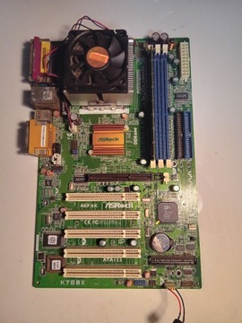 ASRock K7S8X REV:3.01 DDR1 - ATX - S 462 512 RAM