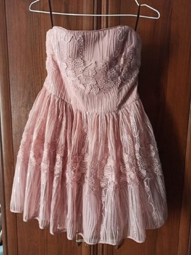 Nowa różowa sukienka Bebe 