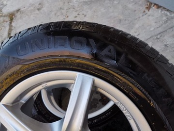 Opony zimowe z alufelgami 215/70 R16