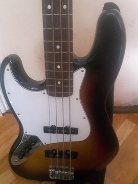 Fender Jazz Bass dla leworęcznych, made in Mexico