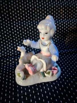 Figurka porcelanowa dziewczynka z gąskami kolekcja