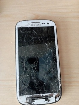 Samsung S3 uszkodzony 