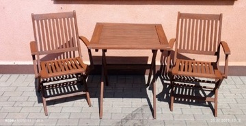 Drewniany komplet mebli stół krzesła.