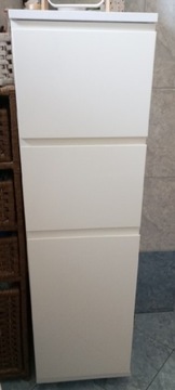 Biała szafka łazienkowa z szufladami 