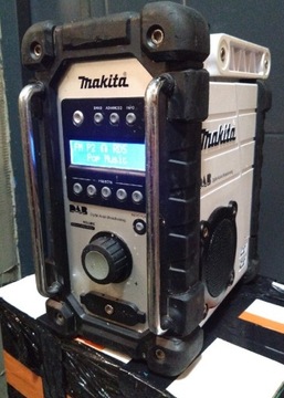 Radio Makita DMR 109 N4+2szt aku+ładowarka. Warto 