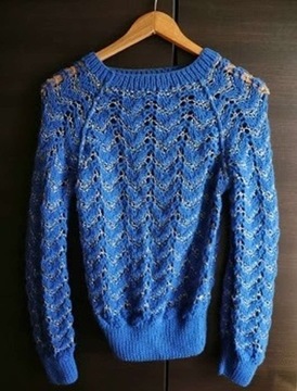 kobaltowy sweter ze srebrną nitką xs 34