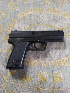 Pistolet H&K BB co2