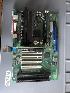 Intel Pentium 2/512MB RAM/RIVA TNT2 32MB/SIEMENS
