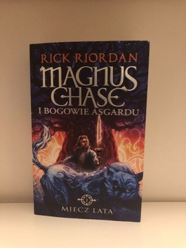 "Magnus Chase i Bogowie Asgardu"- Rick Riordan