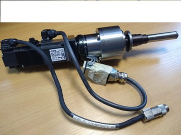 Servo-Motor MITSUBISHI HG-KR13B z przekłądnią APEX