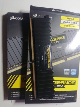 Corsair 16GB 4x4GB 3000MHz CL16 Vengeance LPX Bla