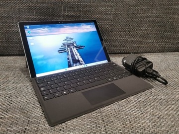 Microsoft surface pro 4 I7 / 16gb / 512gb