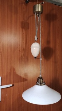 Wisząca , regulowana lampa z przeciwwagą