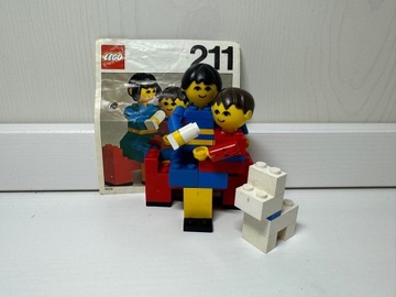 LEGO zestaw 211 Mother and Baby with Dog