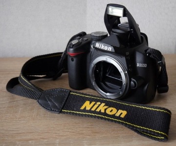 Lustrzanka Nikon D3000 stan idealny