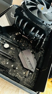 ASUS STRIX Z390-F + i7 9700k + 64gb + Chłodzenie