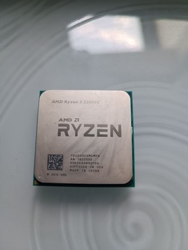 AMD Ryzen 3 PRO 2200GE