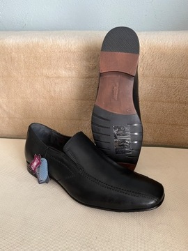 Air4men by Caprice - typ slipper czarne skórzane buty męskie