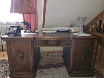 Dębowe biurko międzywojenne