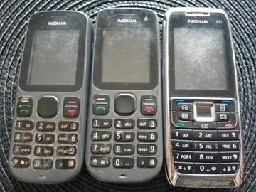 Komplet 3 stare telefony Nokia w tym E51 dla seniora