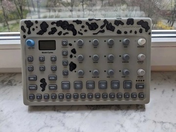 Elektron Model Cycles Groovebox Syntezator