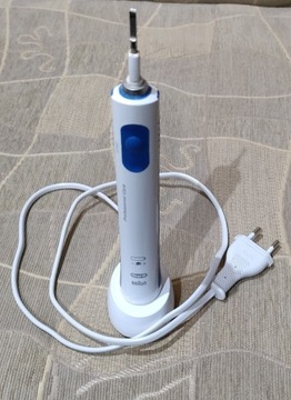 Szczoteczka elektryczna Oral-B Braun professional