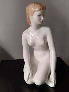 Porcelanowa figurka akt kobiecy Aqvincum 