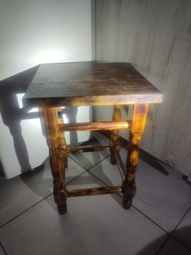 Taboret drewniany