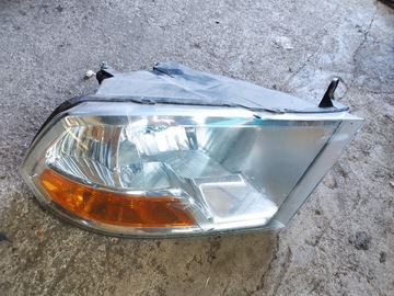 Lampa przód lampy dodge ram 1500 09-18