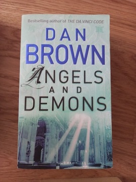 Dan Brown Angels and Demons