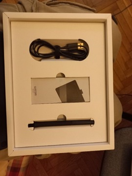 Używany tablet graficzny Wacom Intuos M plus pen