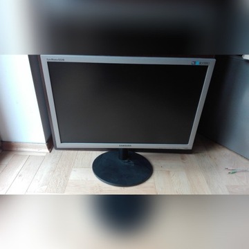 Samsung B2240W 22"