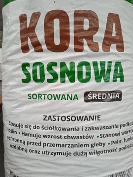 Kora sosnowa ogrodowa czysta średnia 36 worków 80l