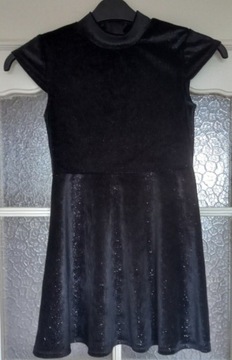 Nowa elegancka sukienka rozm 134-140cm C&A 