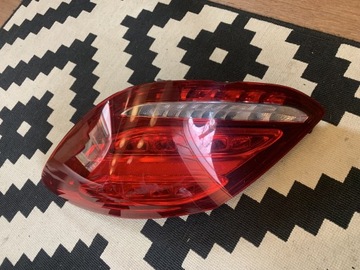 Lampa Tył Prawa Mercedes W205 C-klasa sedan