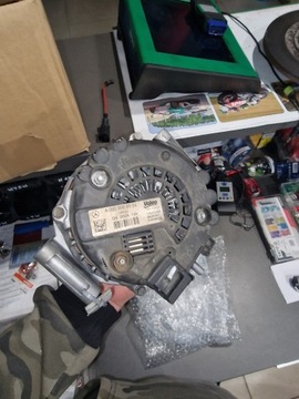 A0009068504  MERCEDES W212 2.2 CDI ALTERNATOR