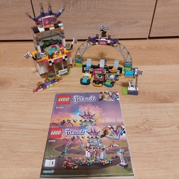 Klocki LEGO Friends Dzień wielkiego wyścigu 41352