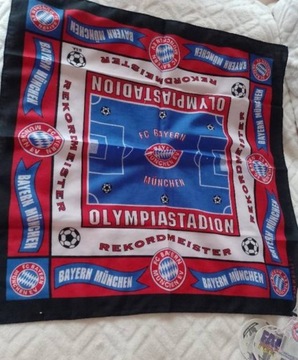 Bayern Monachium/Oryginalna chusta, chustka/NOWY 