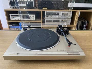 Gramofon Pioneer PL-6