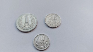 3 monety obiegowe z 1966 roku.