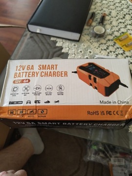 Smart Battery Car Charger 12V 6A