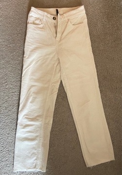 Damskie spodnie jeansowe bezowe 3/4 H&M