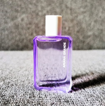 ariana grande- god is a woman 7.5 ml