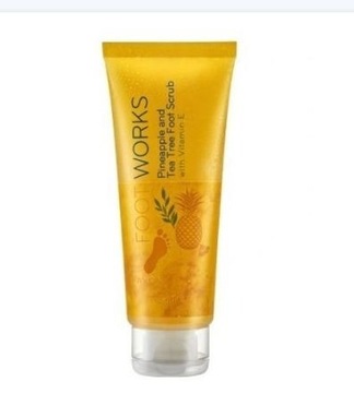 ZŁUSZCZAJĄCY SCRUB DO STÓP ANANAS HERBATA 75 ml