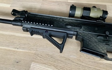 Uchwyt przedni ris front grip chwyt asg airsoft