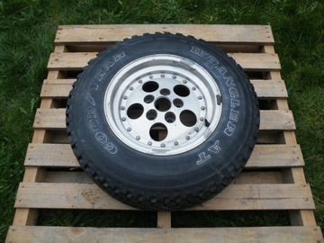 Jeep Cherokee XJ Alufelga OE + GY Wrangler AT 15"