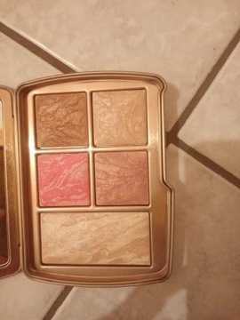 HOURGLASS AMBIENT PALETTE LUMIERE EDIT-UNIVERSE