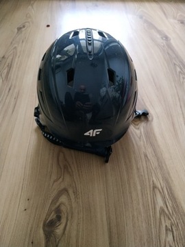 kask narciarski 4F rozm okolo 53-56