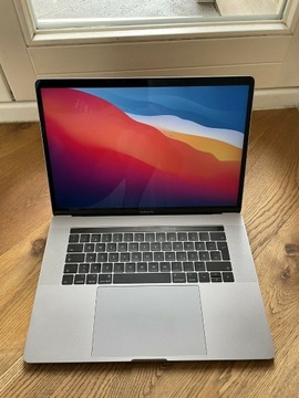 Apple MacBook Pro 15.4'' 256GB