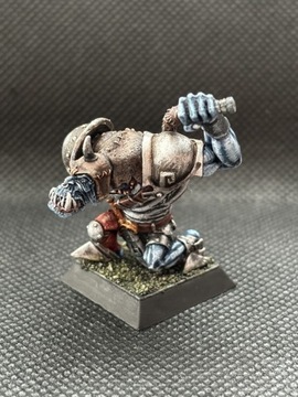 Ork Brute METAL Korbacz RPG Painted Tabletop Orc Goblin Warhammer